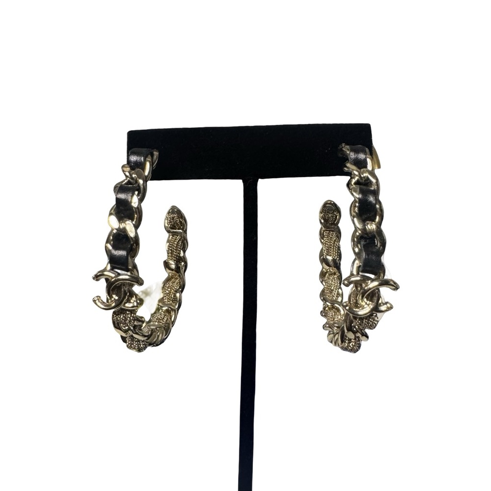 ✨ Chanel Spring 2020 Chain & Leather Hoop Earrings Gold CC – Full Set✨